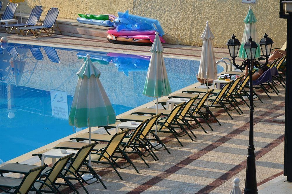 Philippos Hotel Кассиопи Экстерьер фото