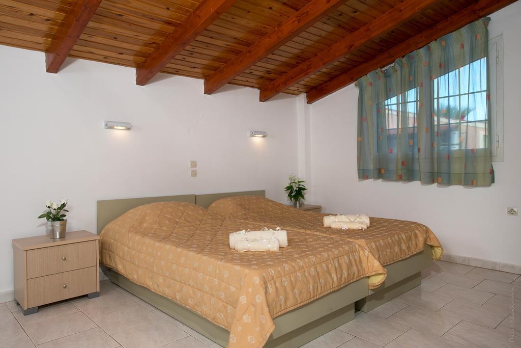 Philippos Hotel Кассиопи Экстерьер фото