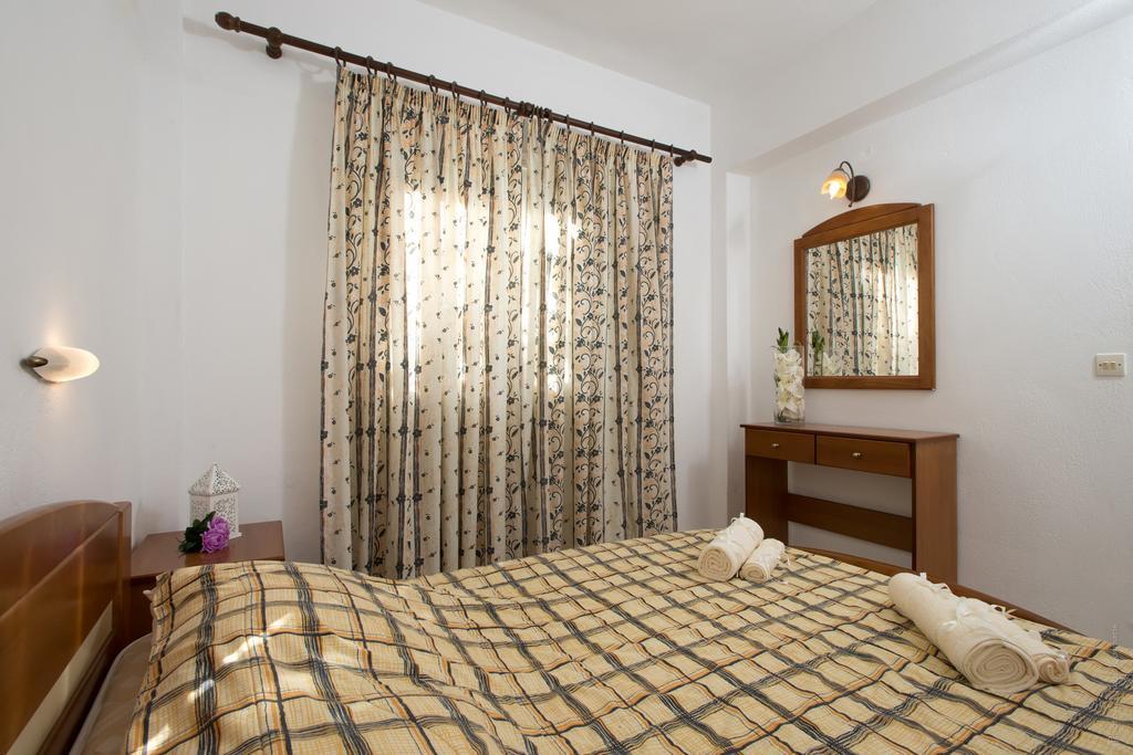 Philippos Hotel Кассиопи Экстерьер фото