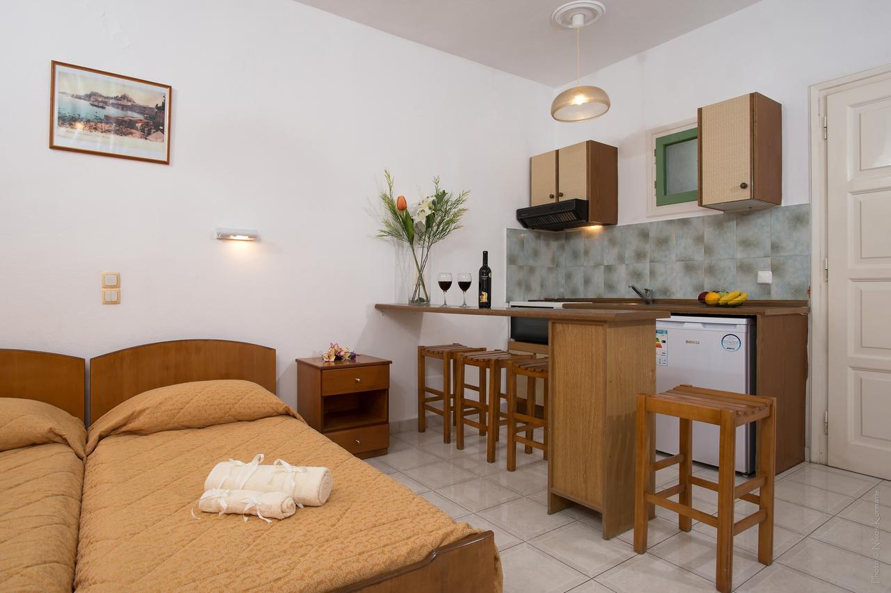 Philippos Hotel Кассиопи Экстерьер фото